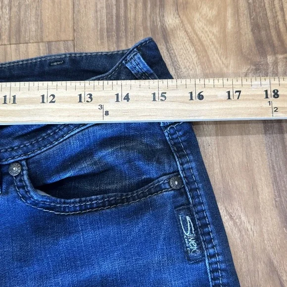 Silver Suki Super Skinny Jeans Women 30 Blue Denim Mid Rise Dark Wash Stretch - Picture 3 of 7